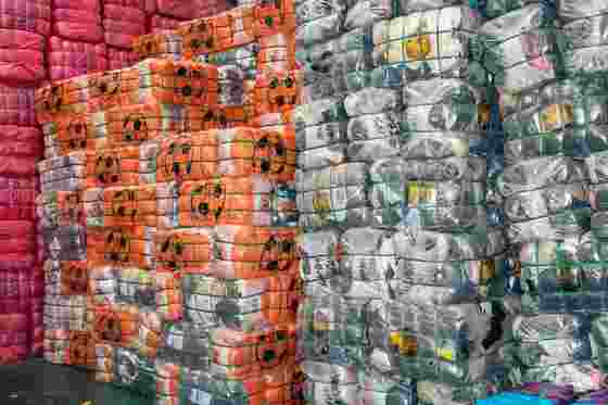 Women Casual Knitted Second Hand Long Sleeved Neck Pullover Sweater Spring Season