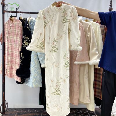Yijiayi Thick Used Women's Cheongsam Work Xiuhe Chinese Long Dresses Traditional High Quality Polyester/Cotton Clean 95-100%