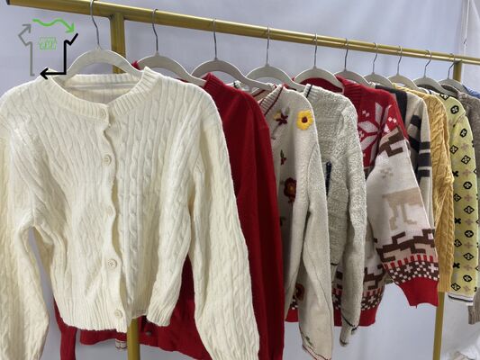 Wholesale Second Hand Polyester/Cotton Velvet Thick Sweater for Summer Warm Button Casual Mixed Style & Color Used Clothes