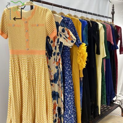 Clean 95-100% Used Pleated Skirt Old Dresses for Women Fashionable Ukay Bale