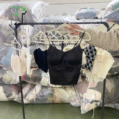 Second Hand Clean 95-100% Condition Used Short Sleeve T-Shirt in Mixed Colors with Polyester Cotton Material